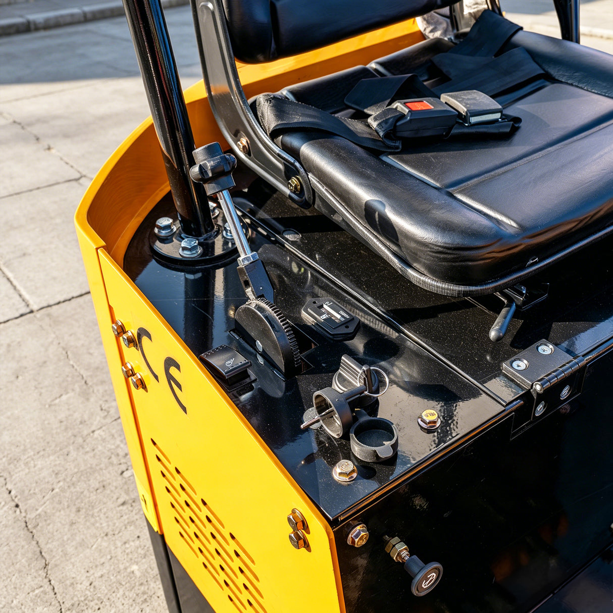 MMS 1 Ton Mini Excavator 13.5HP 420CC EPA GAS Engine, Hydraulic Thumb, Mini Trencher Digger Machine MS10H